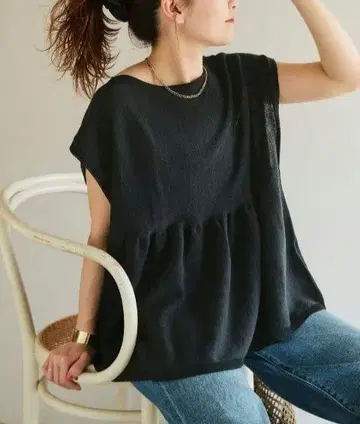 Spick and Span 기마 코튼 프렌치 슬리브 풀오버 블랙
