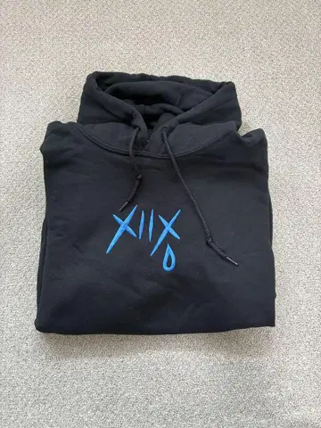 XIIX tentwenty Crying 후드티 L 사이즈