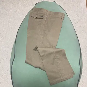 Eddie Bauer 베이지 치노 팬츠