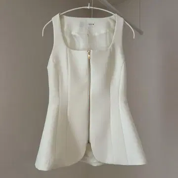 [미사용 새상품] ZARA 지퍼 뷔스티에 상의