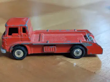 1969 HUSKY Bedford K7110 빨간색 미니카