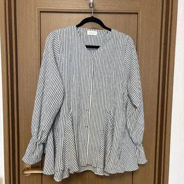 BayBee stripe flare blouse(blue)