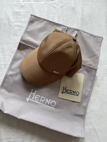 Herno 브라운 캡 S 사이즈