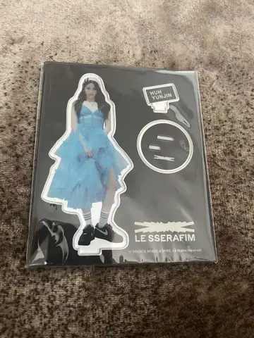 LE SSERAFIM 허윤진 아크릴 스탠드