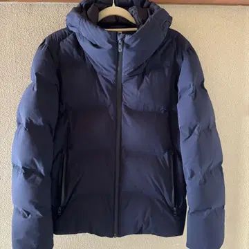 새상품급 UNIQLO 심리스 다운 후드티 S 네이비
