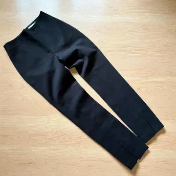 Tibi (티비) 테이퍼드 팬츠 블랙 스트레치 사이즈 00