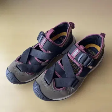 [ KEEN/킨 ] 제라포트 트레일 스니커즈 샌들 26.5cm