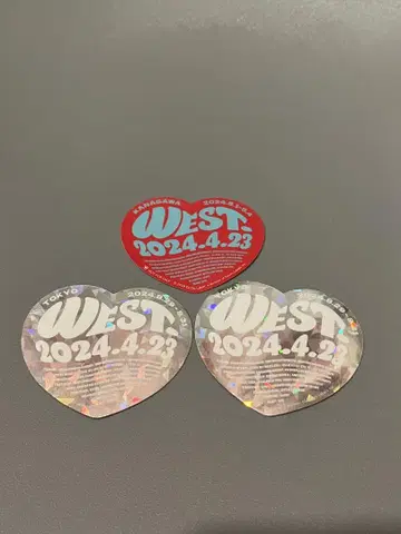 WEST 하트 스티커