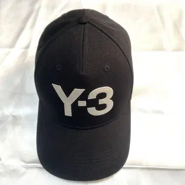 Y-3 캡