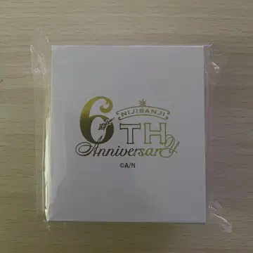 니지산지 6th Anniversary 로켓 펜던트 카나에