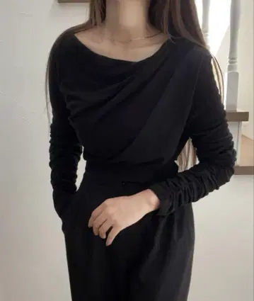 주노아 드레이프 디자인 티셔츠
