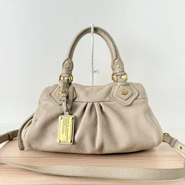 MARC BY MARCJACOBS CLASSIC Q Medium Bag