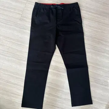 Tommy Hilfiger 블랙 팬츠 빨간색 허리 밴딩