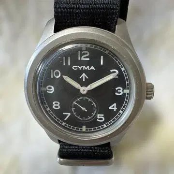CYMA 블랙 아날로그 손목시계 작동불량 정크