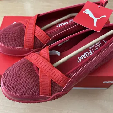 새상품 PUMA 스니커즈