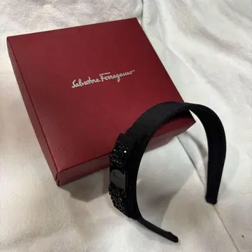 Ferragamo 머리띠
