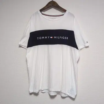 TOMMY HILFIGER 화이트 티셔츠 XL 사이즈