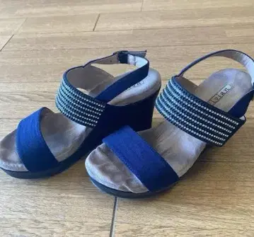 네이비 비쥬 웨지 샌들