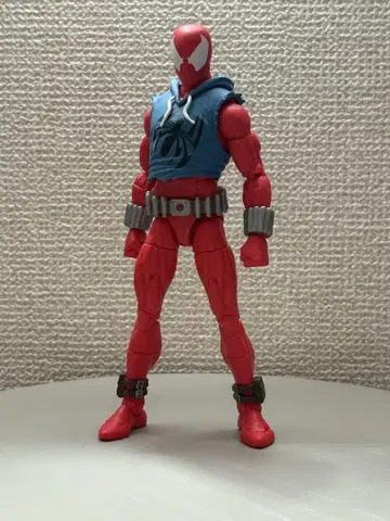 스칼렛 스파이더 피규어