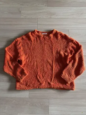 s.k. manor hill Reversible Pile Crewneck