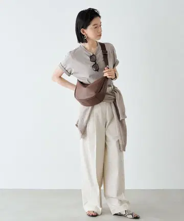 russet 라운드 가죽 숄더백