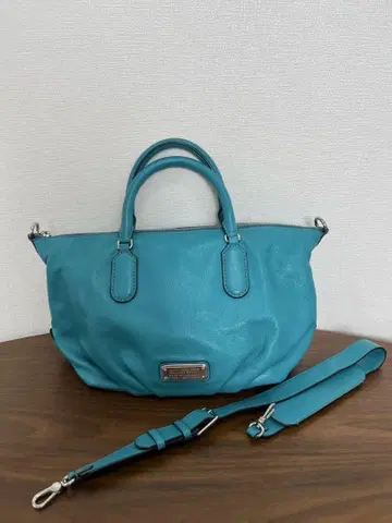 새상품급 MARC BY MARC JACOBS 숄더백
