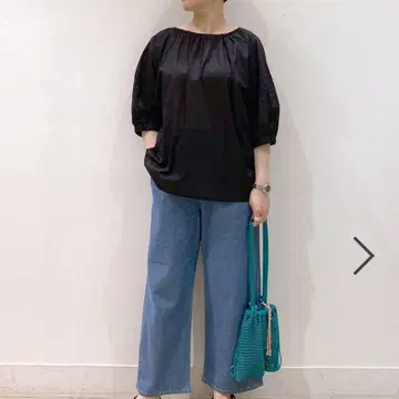 스튜디오 클립 블라우스