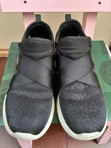 SKECHERS SKECH-AIR 블랙 스니커즈