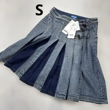 에스카다 데님 랩 스커트 S 사이즈 이탈리아제 택 포함 새상품