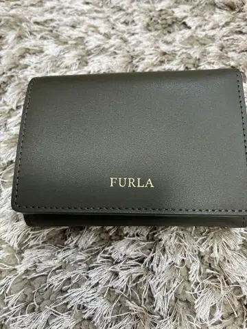 새상품급 FURLA 풀라 3단 폴더형 지갑 그린