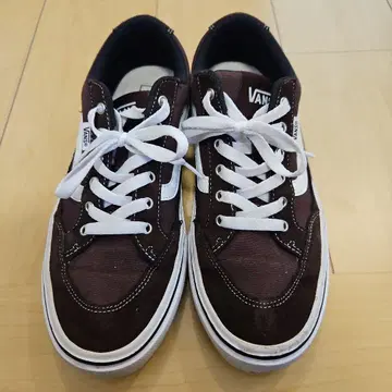 VANS 브라운 스웨이드 스니커즈