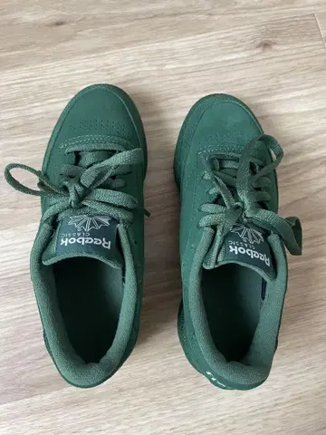 새상품 Reebok 그린 로우컷 스니커즈