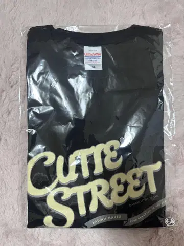 [미개봉] CUTIE STREET 로고 티셔츠 블랙 XL