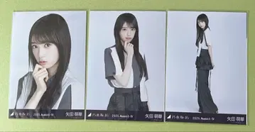 노기자카46 브로마이드 야다 모에카 카가와 비대칭 3종 컴프
