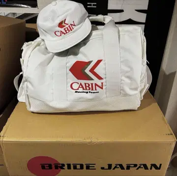CABIN 화이트 보스턴 백과 캡 세트