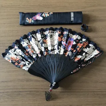 ANNA SUI 꽃무늬 부채 주머니 참 포함