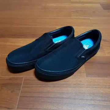 Vans 블랙 슬립온 25.5cm
