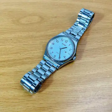 Seiko Spirit 스테인리스 스틸 시계 덮개 없음