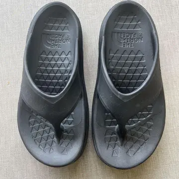 THE NORTH FACE 블랙 비치 샌들