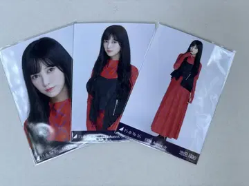 노기자카46 카가와 사복 비대칭 브로마이드