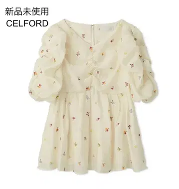 미사용 CELFORD 작은 꽃 자수 페플럼 블라우스