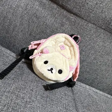 코리락쿠마 백팩풍 소품함 카라비너 포함 봉제 인형 리락쿠마