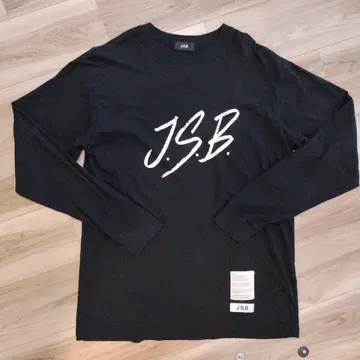 J.S.B 긴팔 L 사이즈