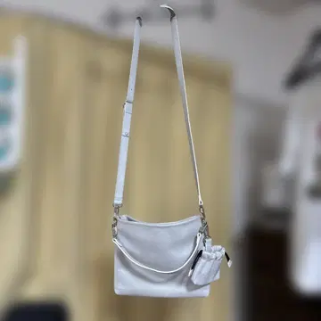 MAISON SPECIAL 숄더백 천연 가죽 탈부착 파우치 포함