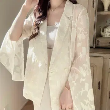 Meiru 시어 자카드 슬릿 슬리브 테일러드 자켓