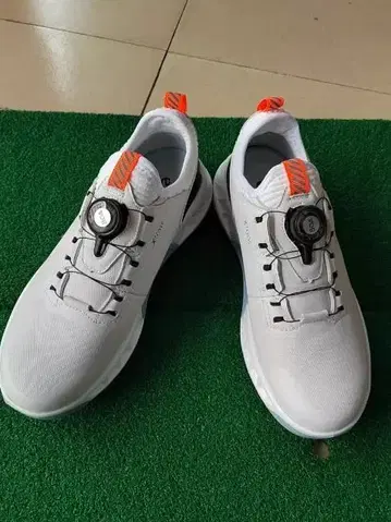 새상품급 ECCO 남성용 골프화 화이트 27.0cm (EU43)