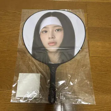 NewJeans 민지 부채