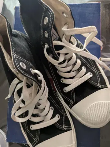 Champion 블랙 하이컷 스니커즈