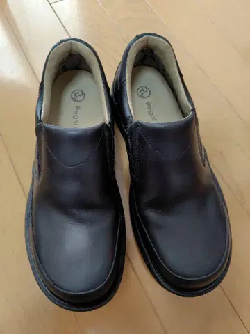 Regal Walker 블랙 가죽 신발 23.5cm