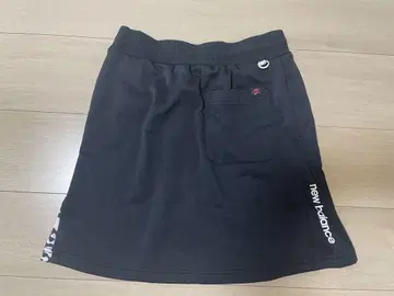 new balance 블랙 스커트